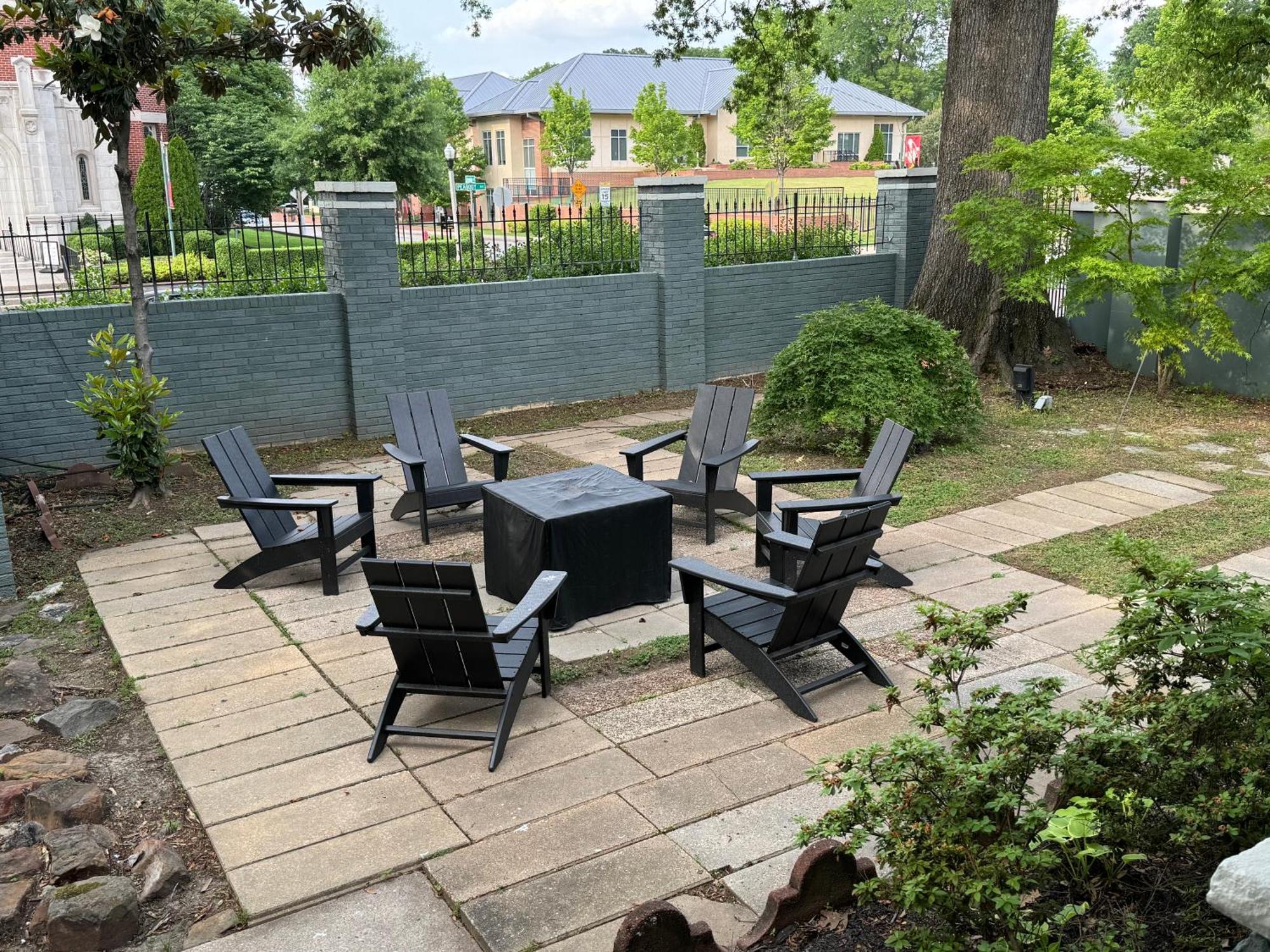 Spacious Gardens Villa *
